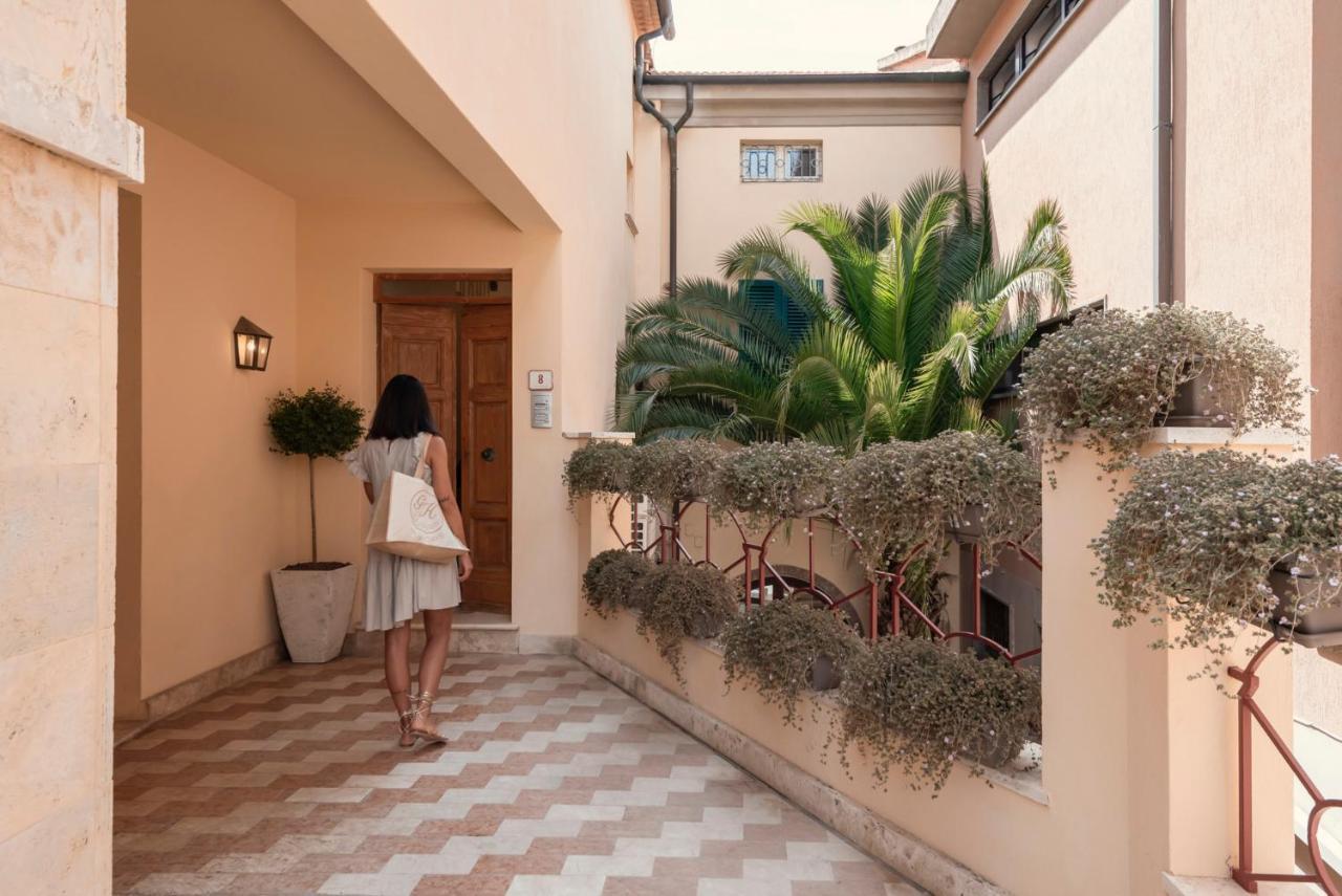 Palazzo Degli Archi Apartment San Vincenzo Exterior photo